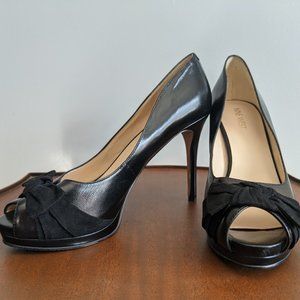 Size 7.5-Never worn-Black Nine West Heels Mint Condition